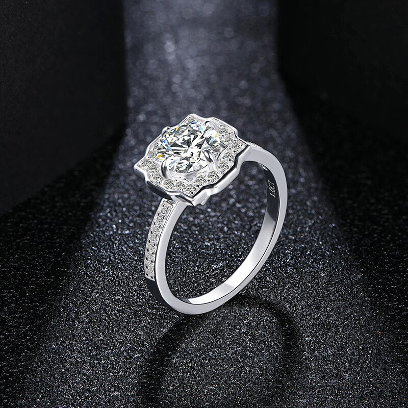 925 Silver Brilliant Cut Diamond Test Passed Moissanite Women Ring 1 Carat D Color Brilliant Cut VVS1 Moissanite Rings for Women